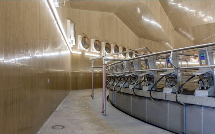 Dairy Parlor using Extrutech Interlocking Liner Panels